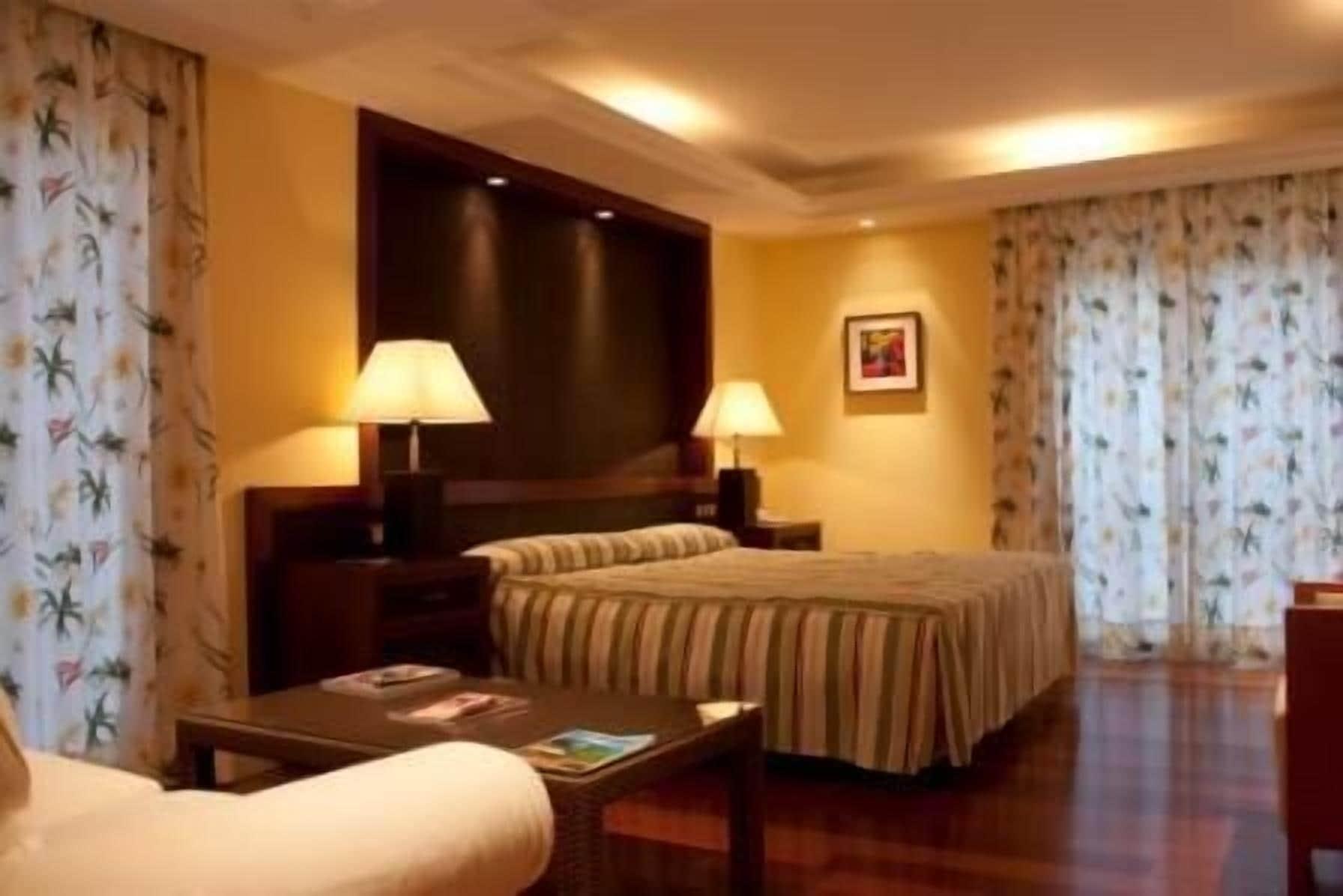 Hotel Mr Les Rotes Denia Εξωτερικό φωτογραφία
